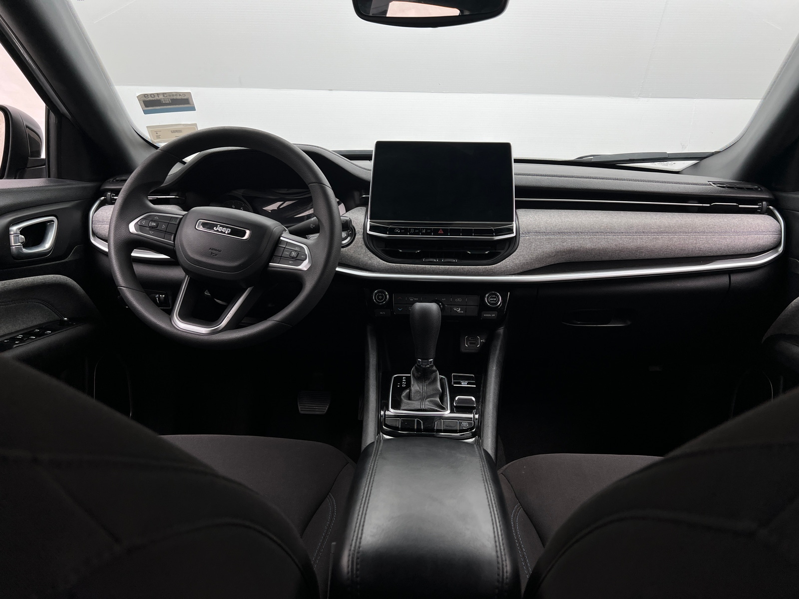 Thumbnail: 2023 Jeep Compass - 3