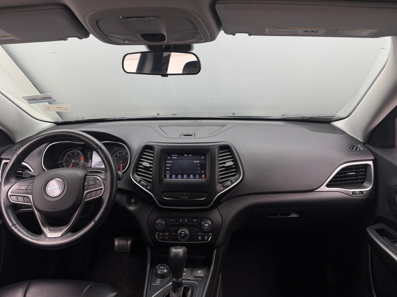 Thumbnail: 2019 Jeep Cherokee - 3