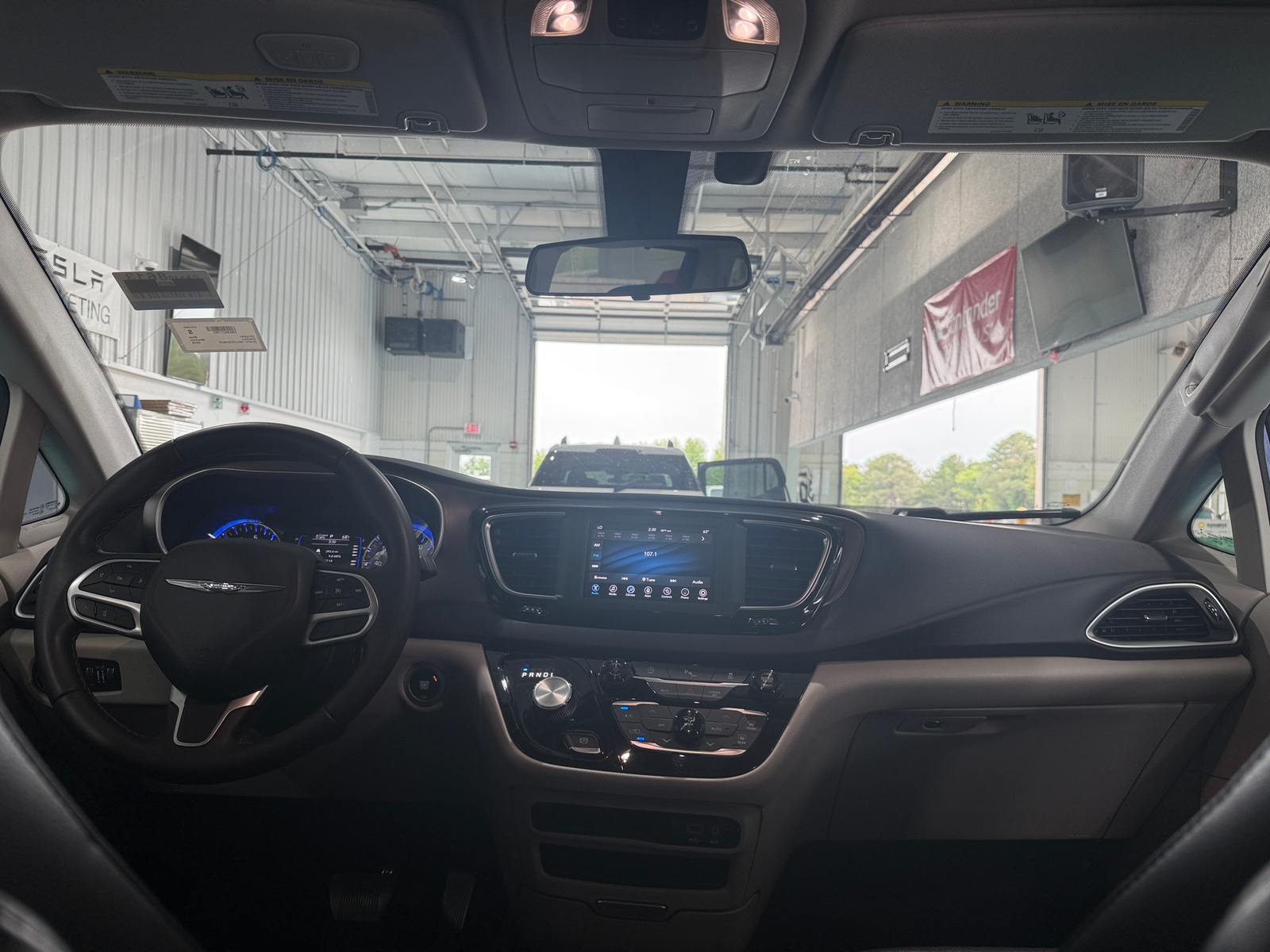 Thumbnail: 2018 Chrysler Pacifica - 2