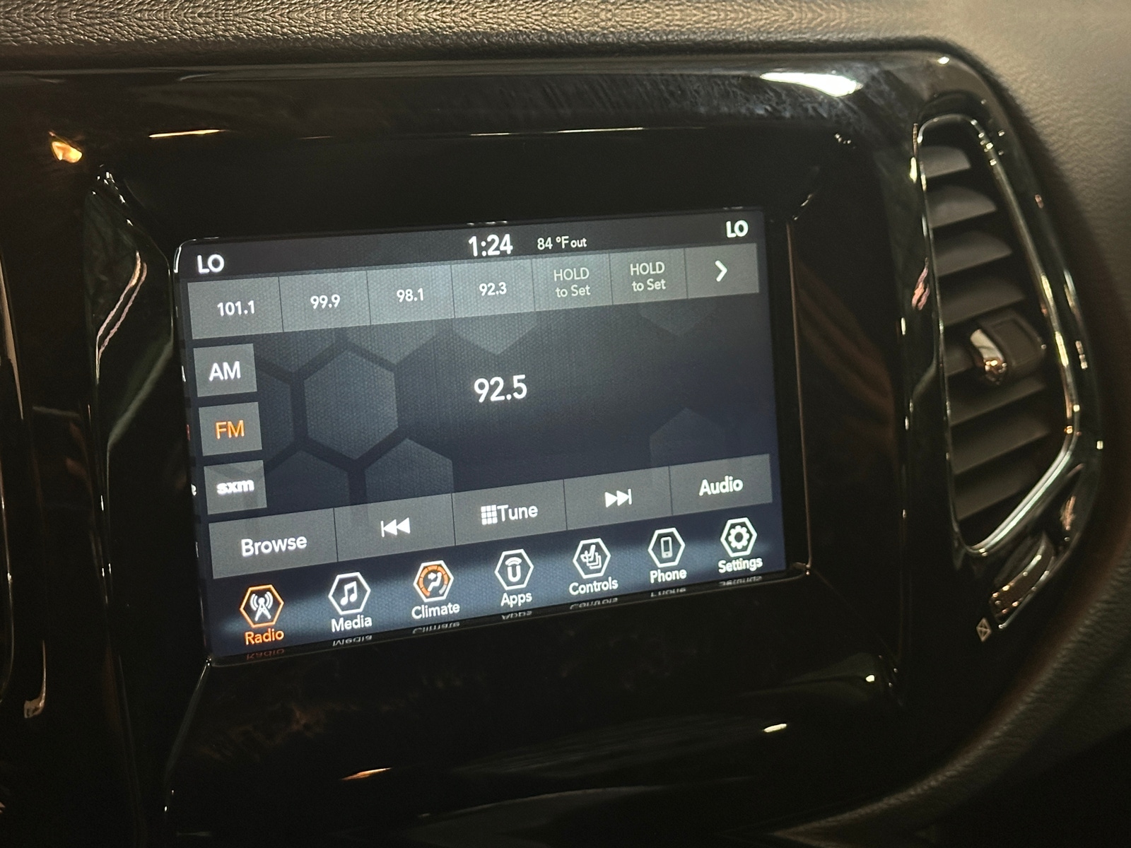 Thumbnail: 2019 Jeep Compass - 4