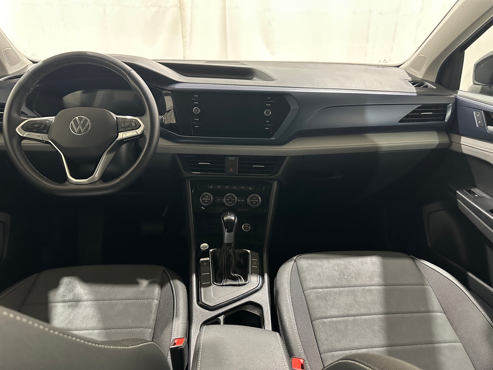 Thumbnail: 2024 Volkswagen Taos - 2
