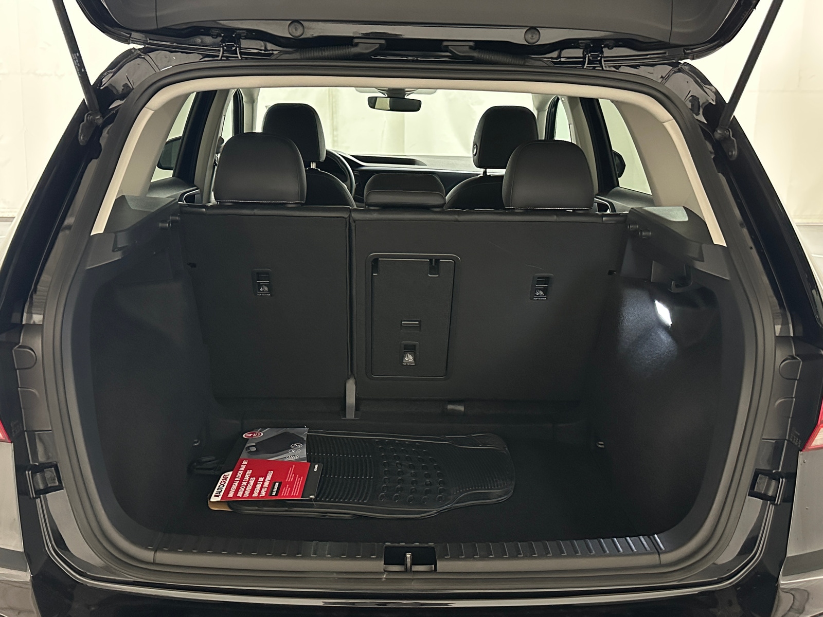 Thumbnail: 2024 Volkswagen Taos - 6