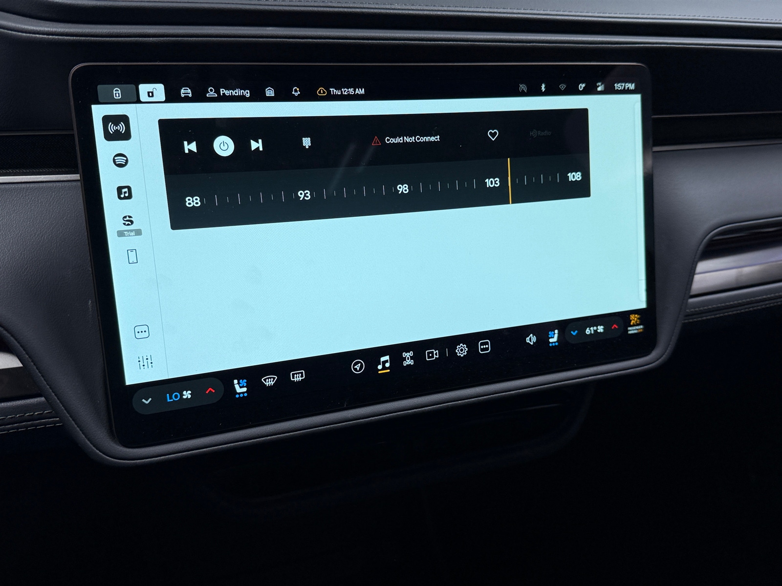 Thumbnail: 2025 Rivian R1S - 3