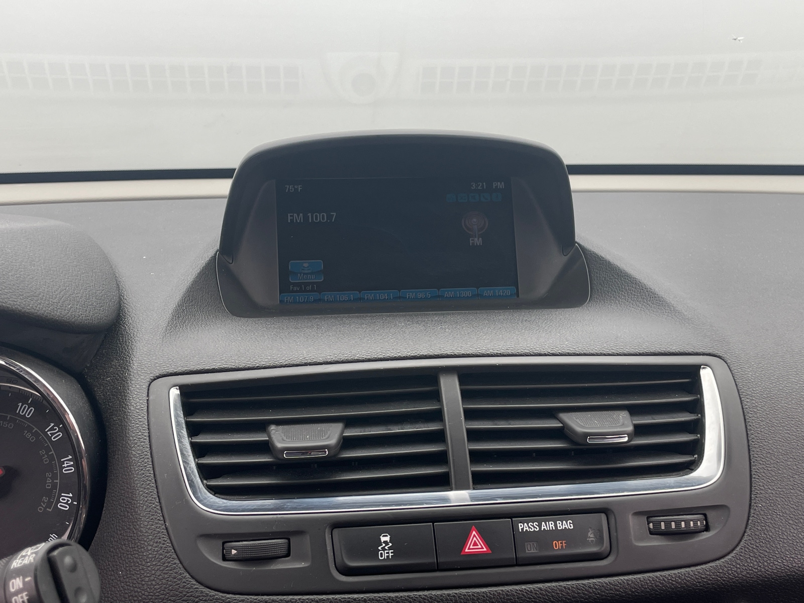 Thumbnail: 2014 Buick Encore - 3