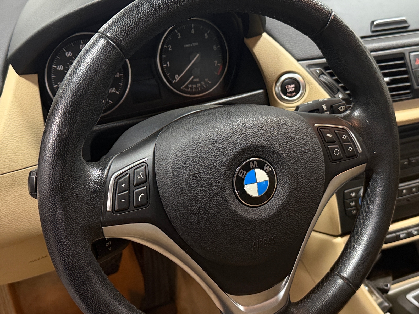 Thumbnail: 2015 BMW X1 - 4