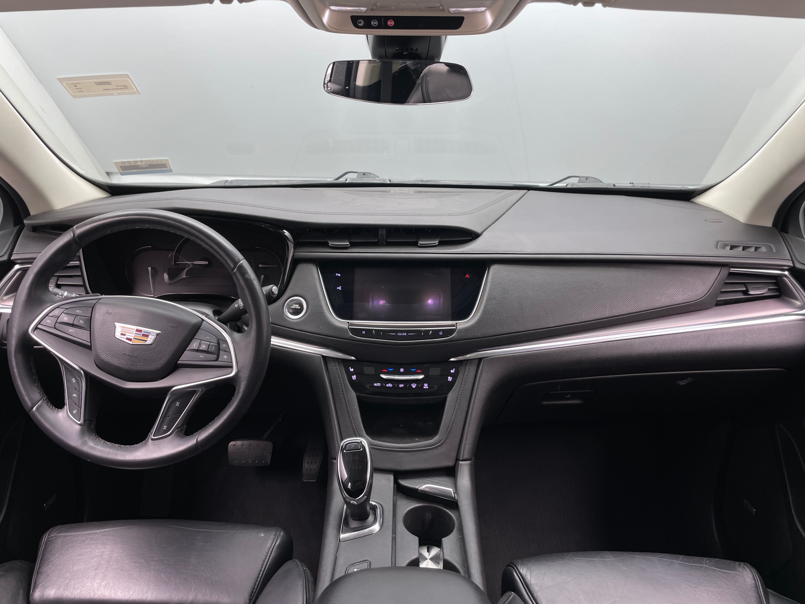 Thumbnail: 2017 Cadillac XT5 - 2