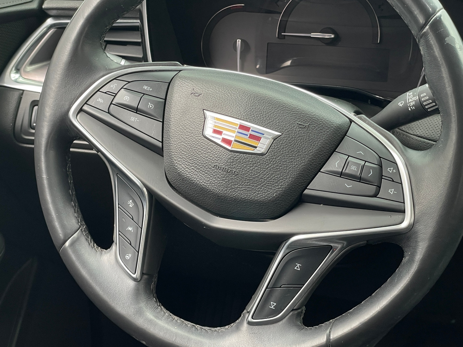 Thumbnail: 2017 Cadillac XT5 - 4