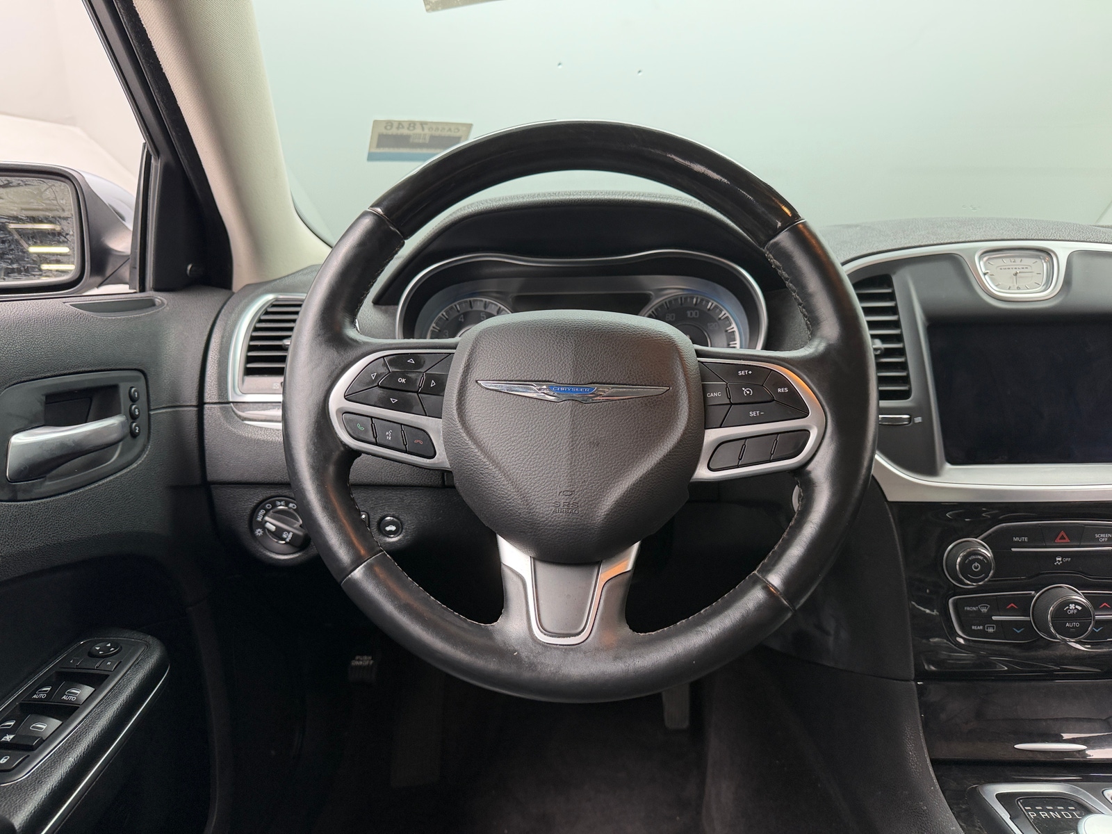 Thumbnail: 2018 Chrysler 300 - 5