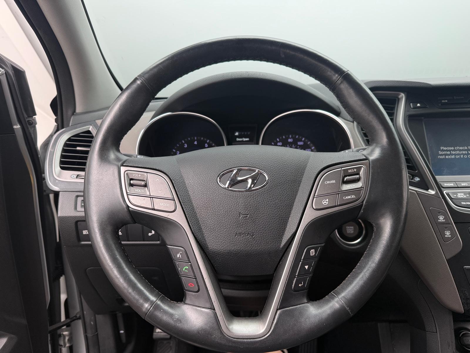 Thumbnail: 2016 Hyundai Santa Fe - 4
