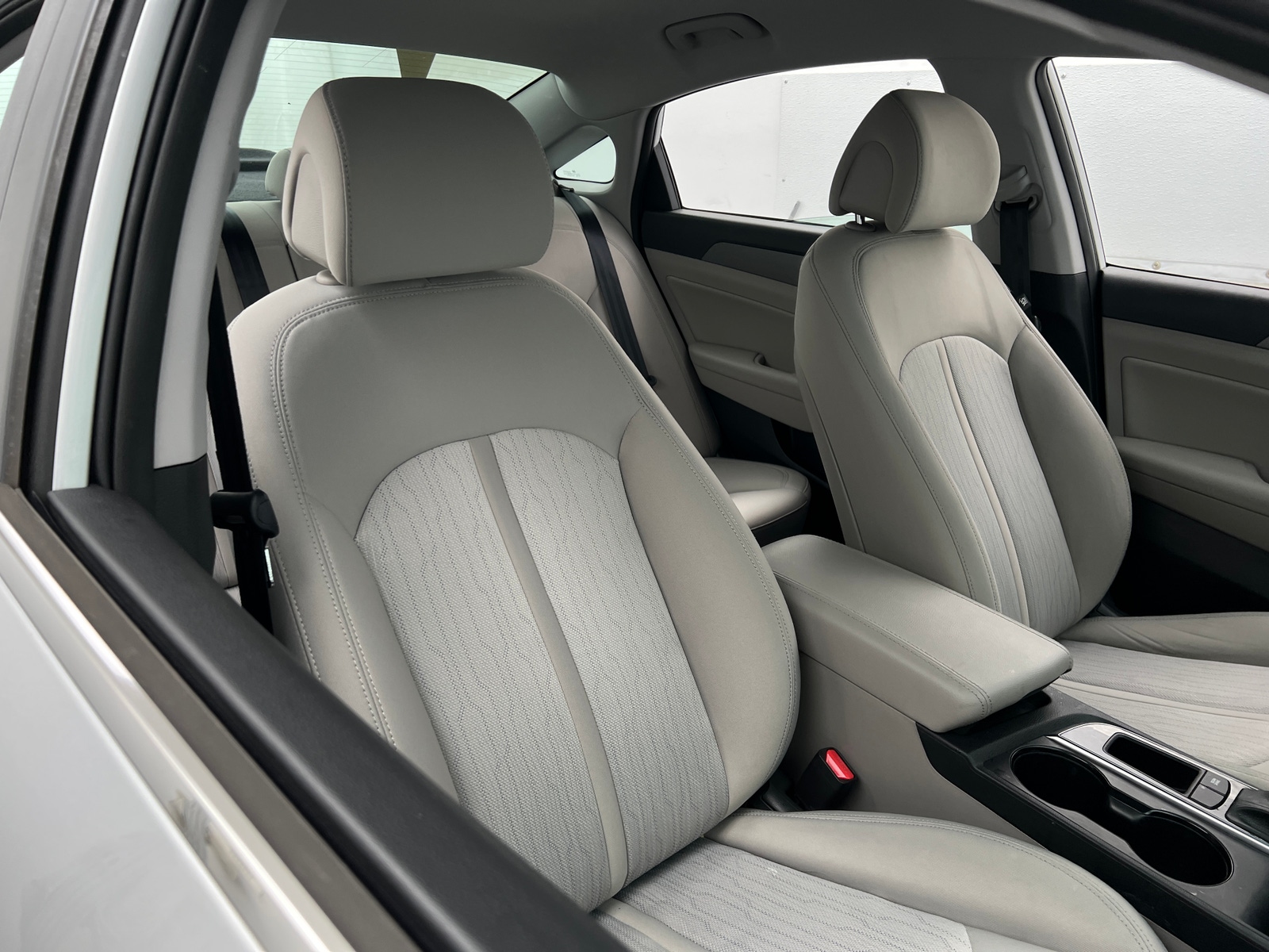 Thumbnail: 2016 Hyundai Sonata - 2