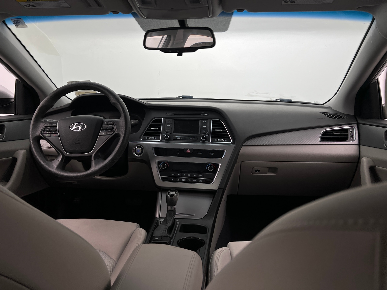 Thumbnail: 2016 Hyundai Sonata - 3