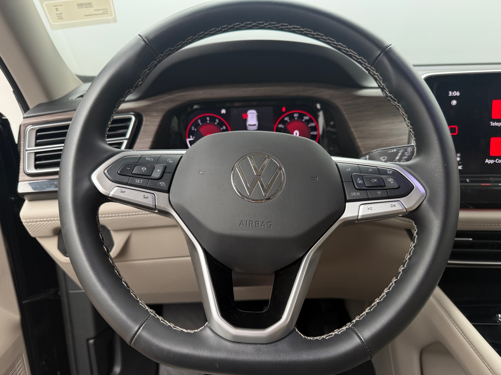 Thumbnail: 2025 Volkswagen Atlas - 4