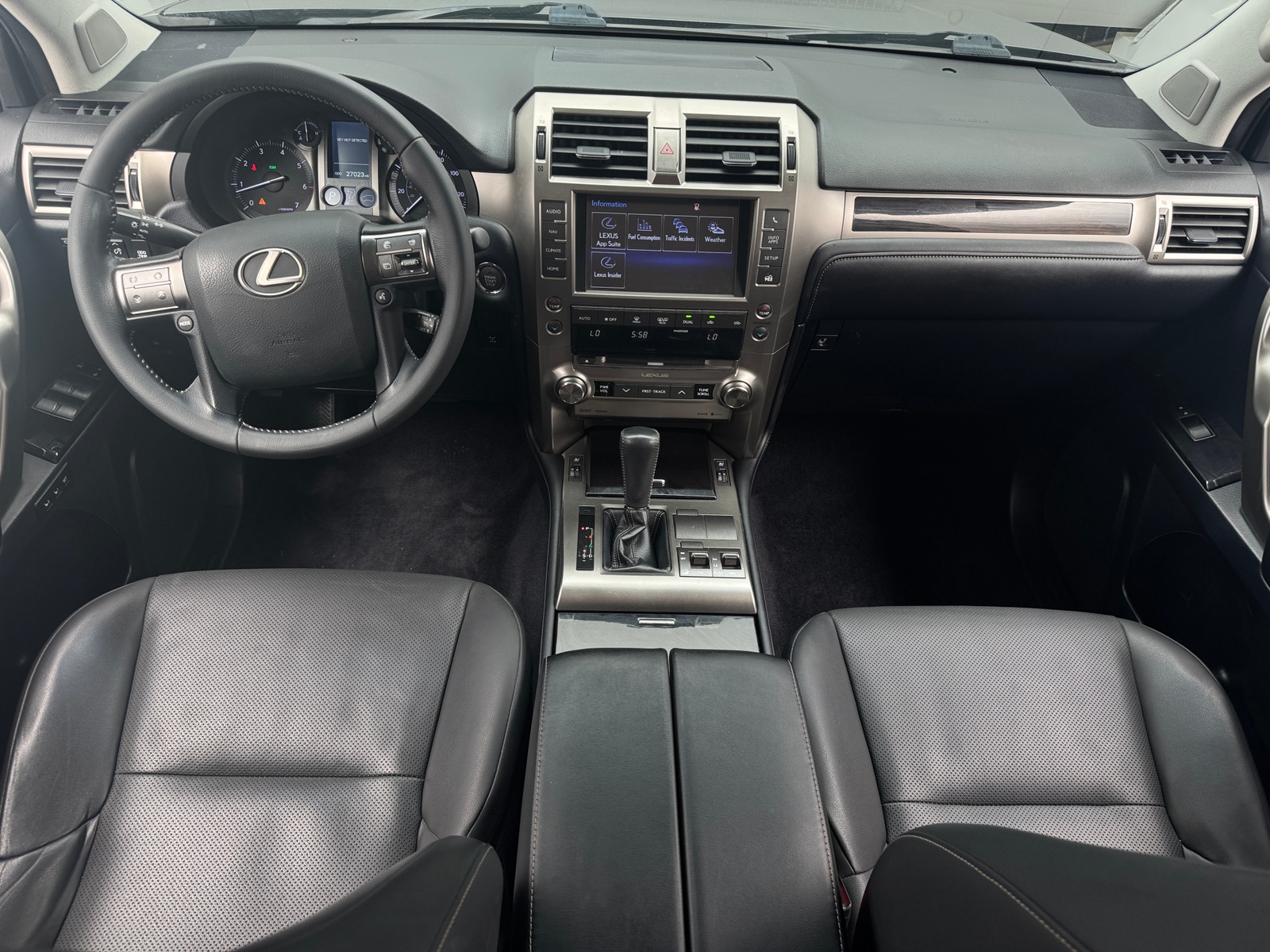 Thumbnail: 2017 Lexus GX - 2