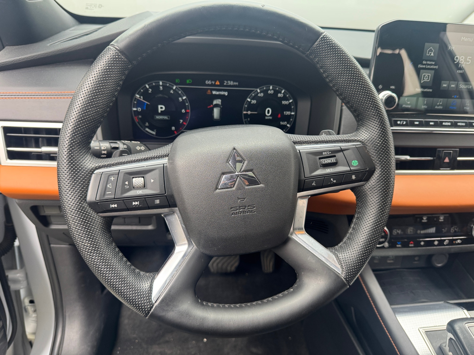 Thumbnail: 2023 Mitsubishi Outlander - 4