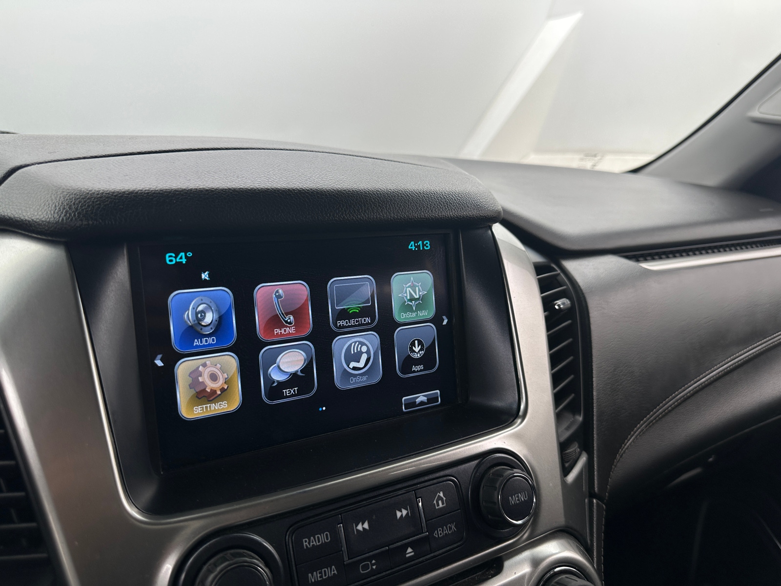 Thumbnail: 2019 Chevrolet Tahoe - 3