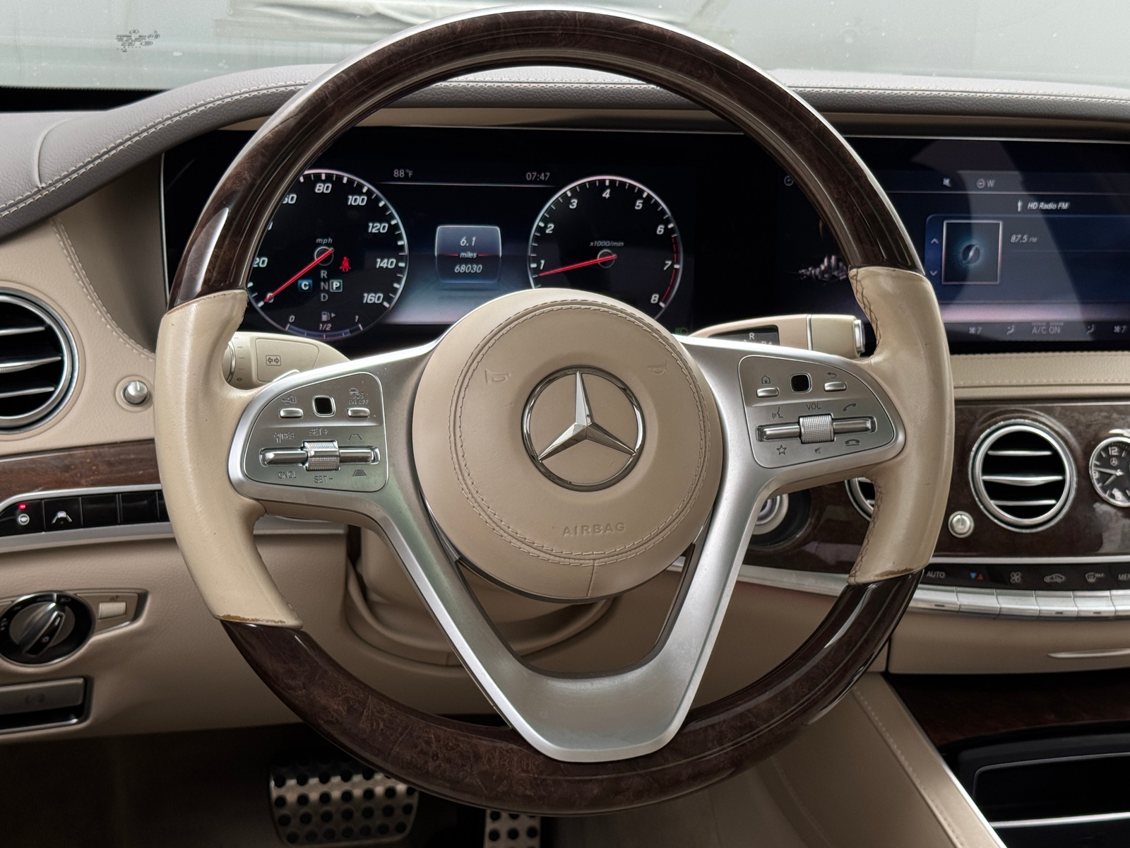 Thumbnail: 2018 Mercedes-Benz S-Class - 4