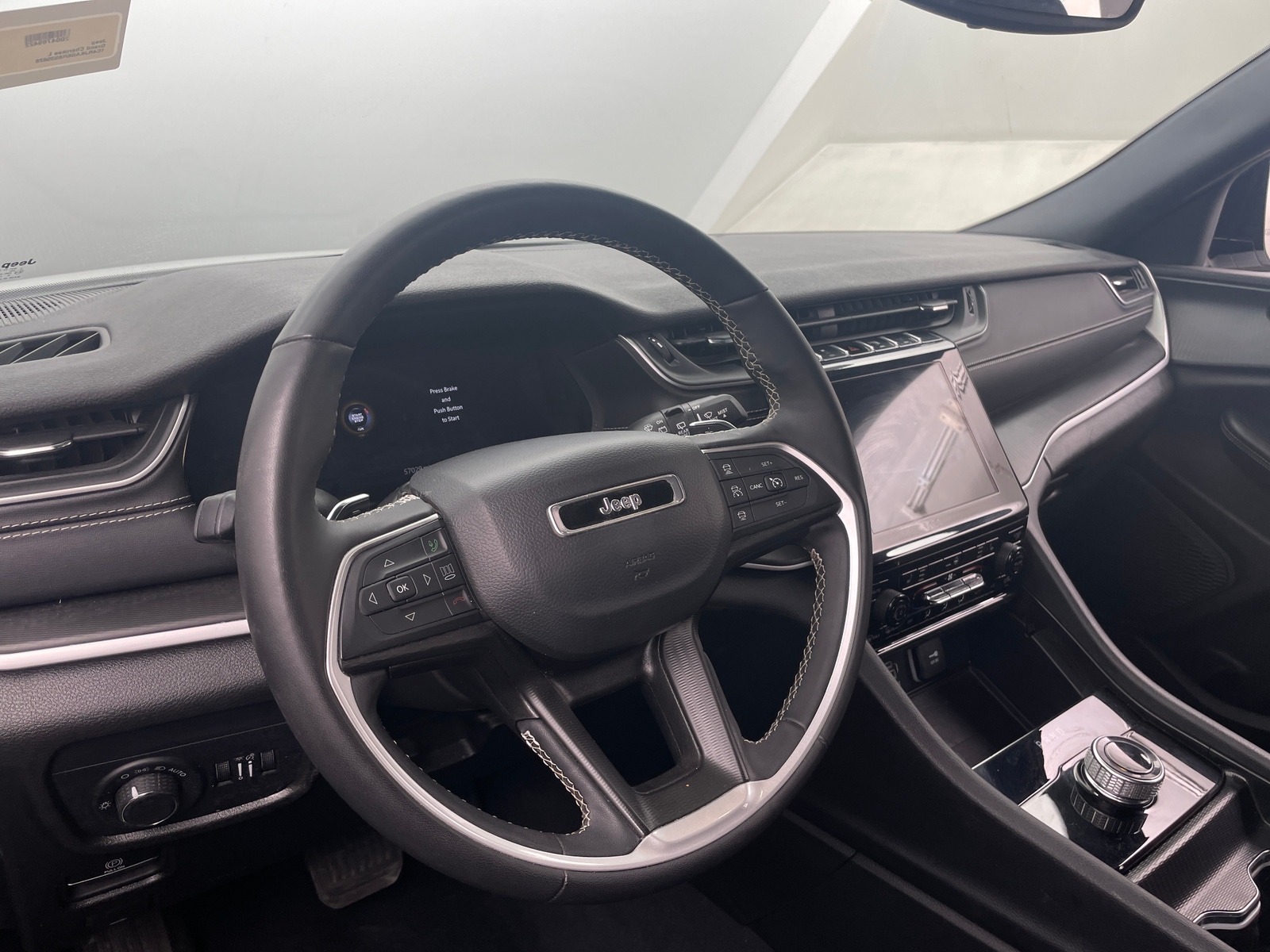 Thumbnail: 2024 Jeep Grand Cherokee L - 4