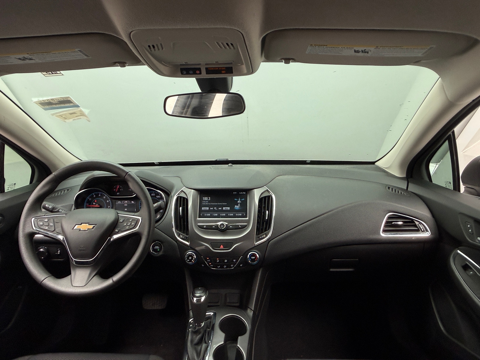 Thumbnail: 2016 Chevrolet Cruze - 3