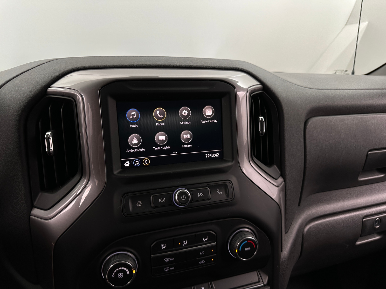 Thumbnail: 2020 Chevrolet Silverado 1500 - 4