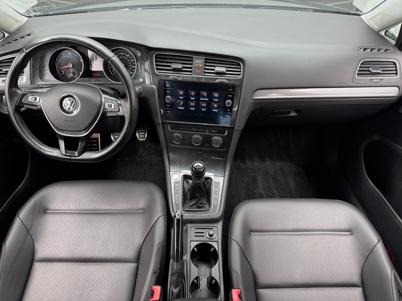 Thumbnail: 2019 Volkswagen Golf - 3