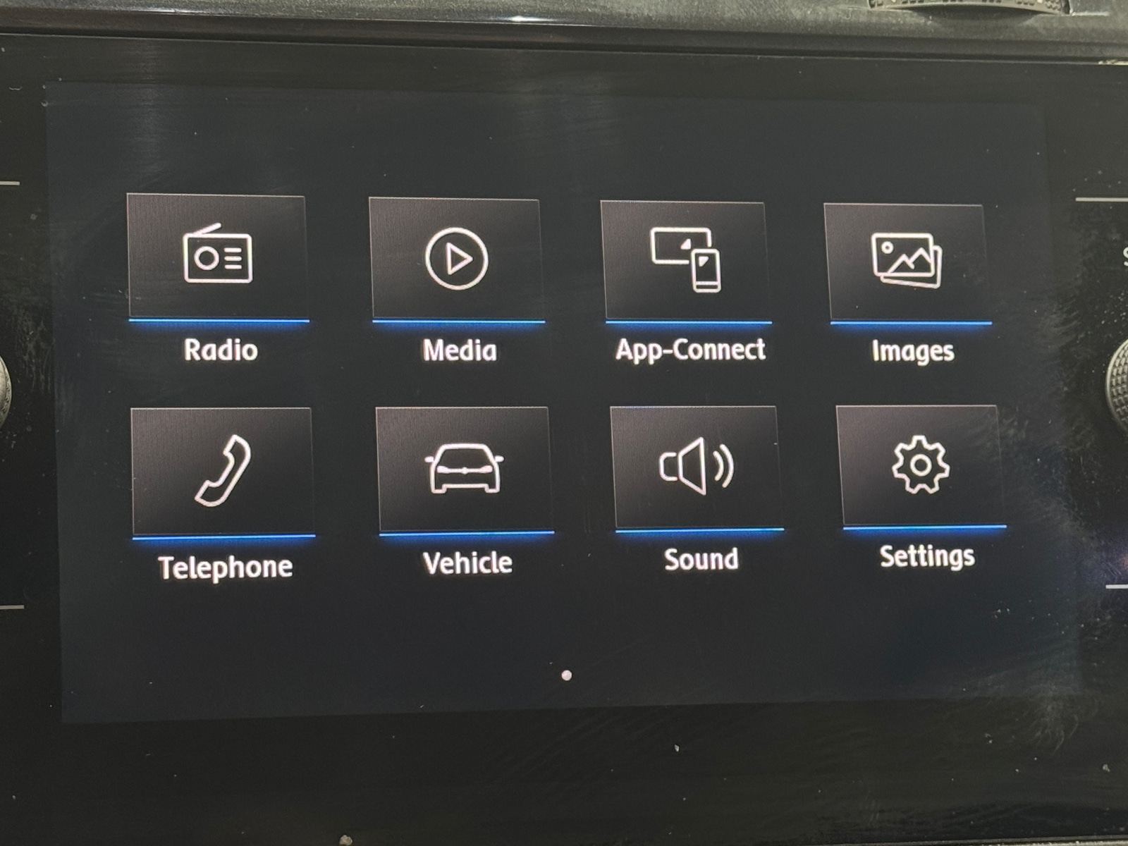 Thumbnail: 2019 Volkswagen Golf - 4