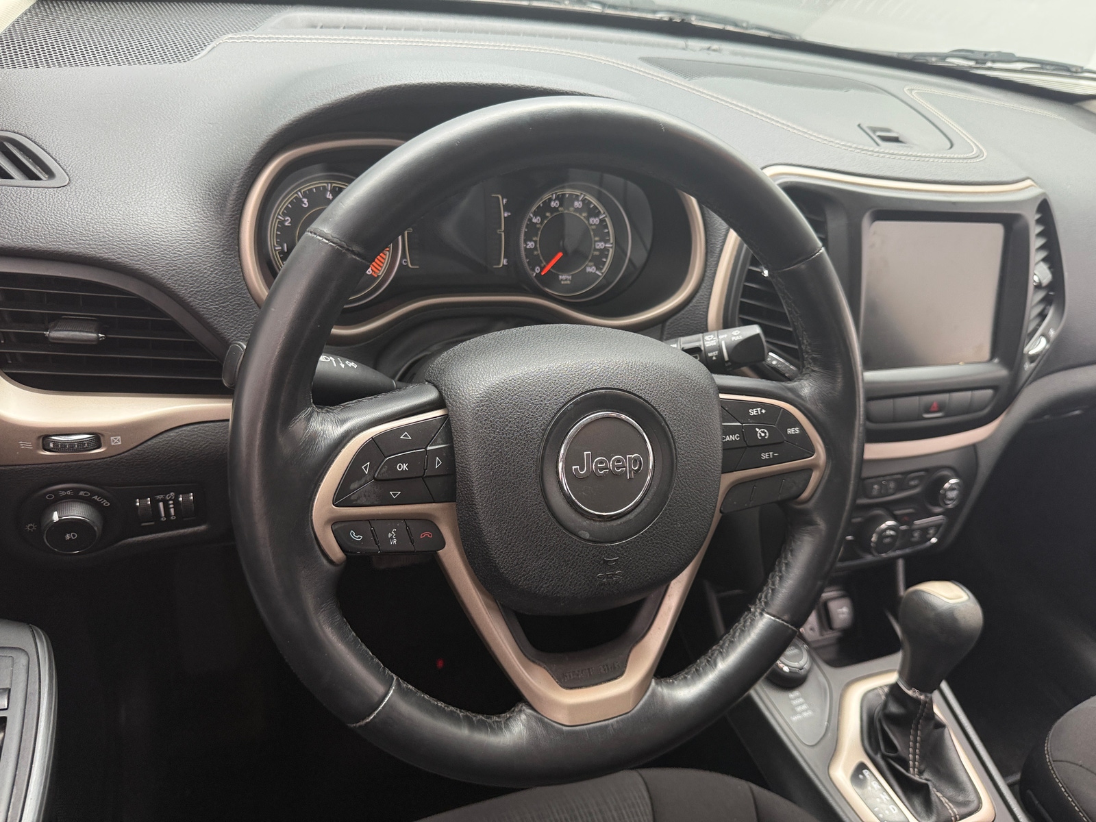 Thumbnail: 2015 Jeep Cherokee - 5
