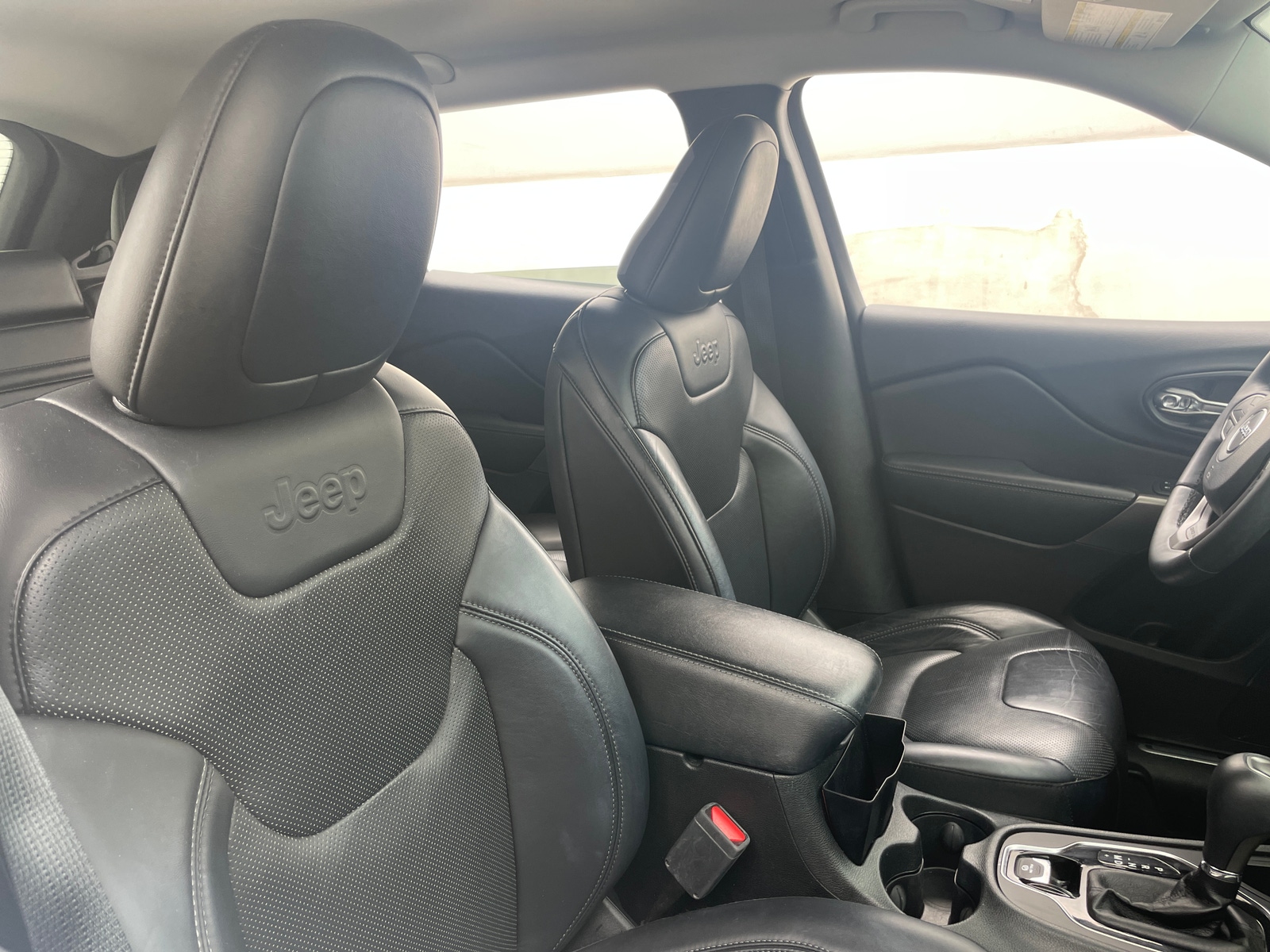 Thumbnail: 2019 Jeep Cherokee - 2