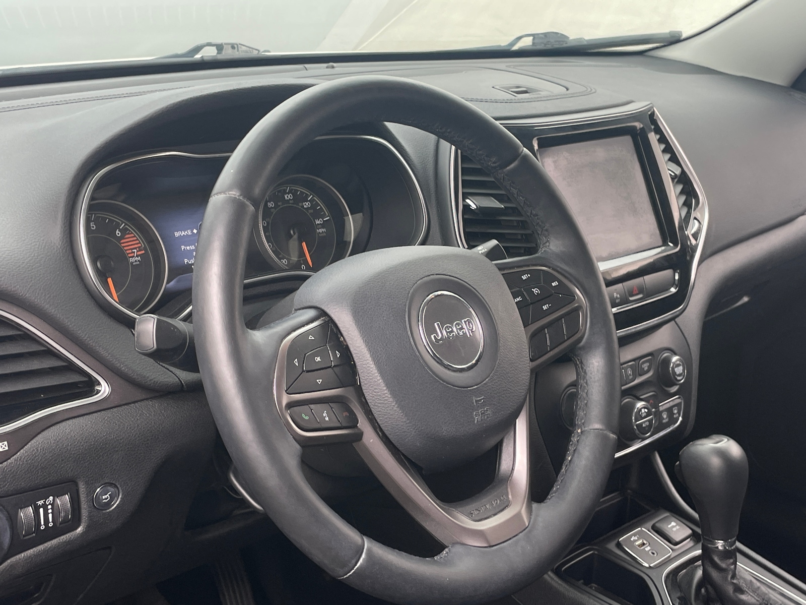 Thumbnail: 2019 Jeep Cherokee - 5