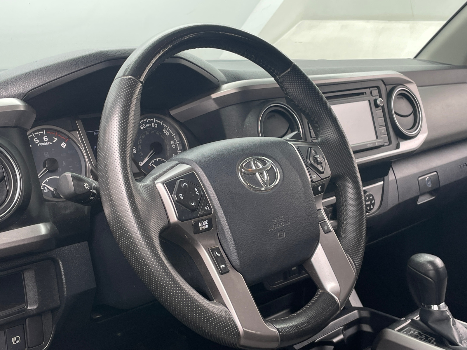 Thumbnail: 2019 Toyota Tacoma - 5