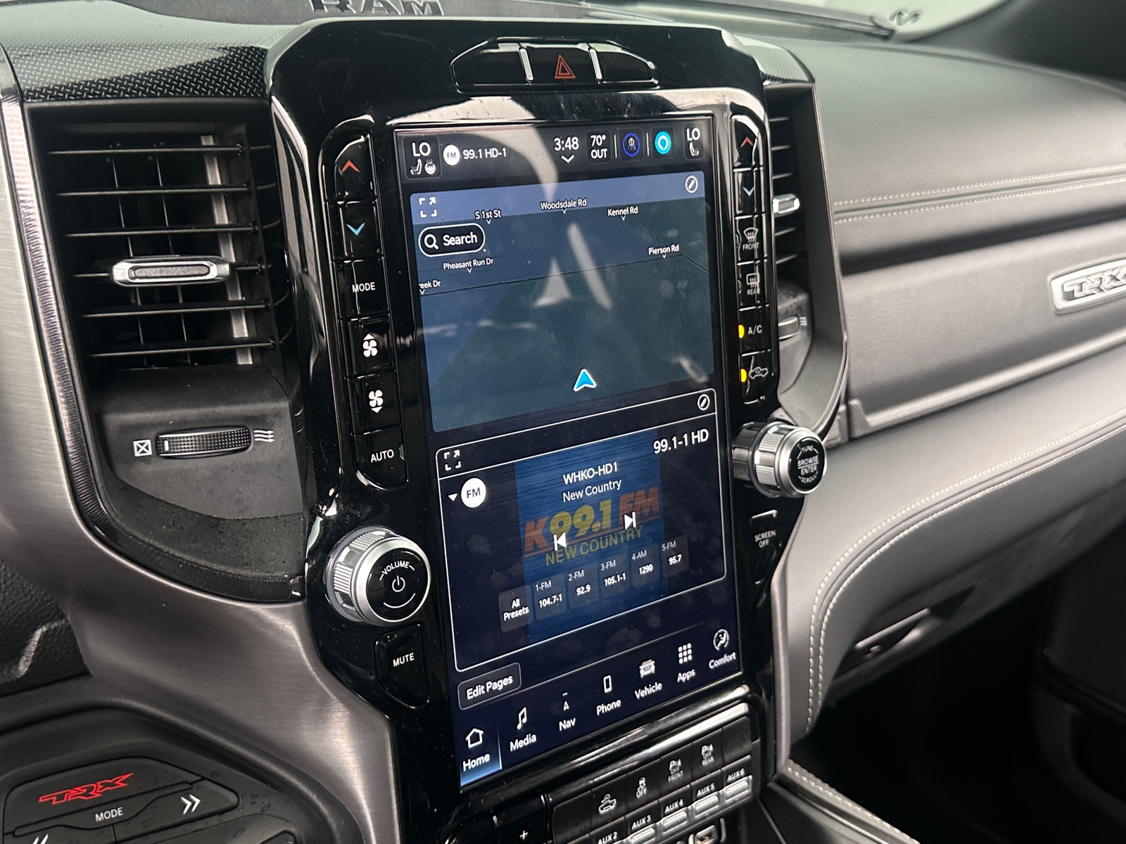 Thumbnail: 2022 RAM 1500 - 3