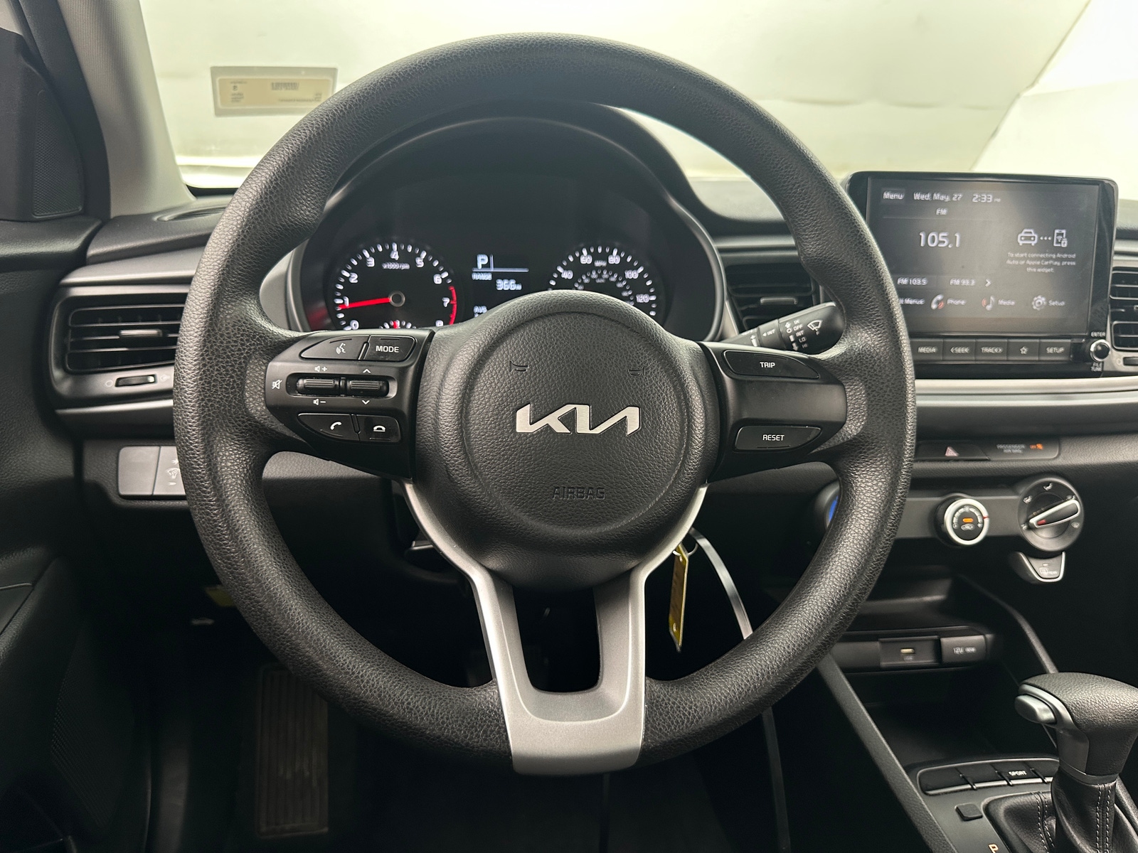 Thumbnail: 2023 Kia Rio - 5