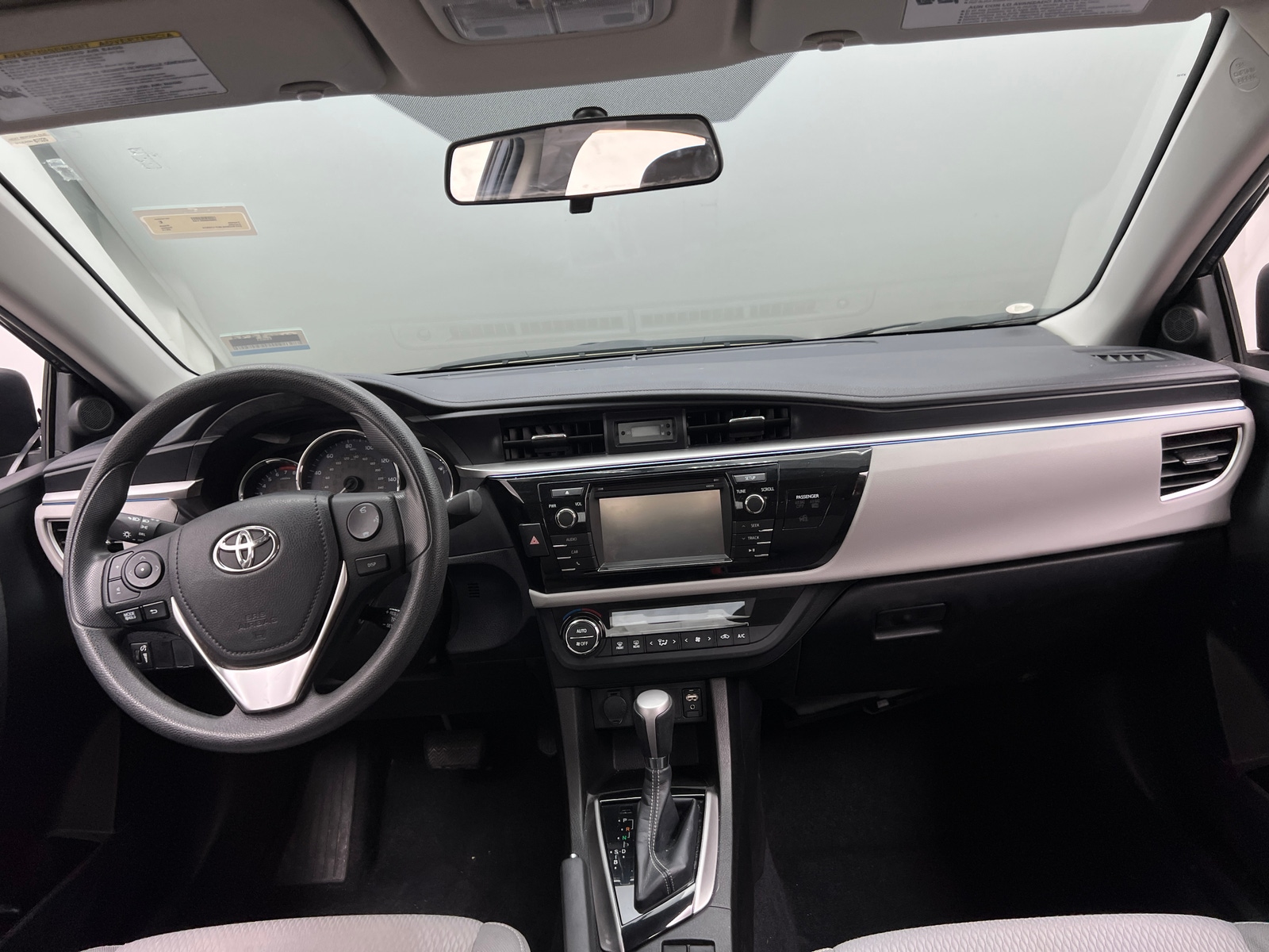 Thumbnail: 2014 Toyota Corolla - 3