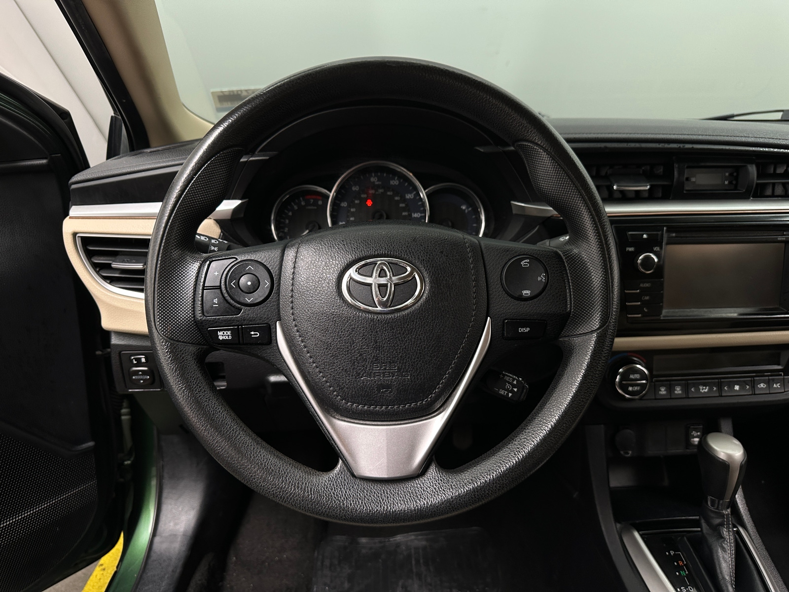 Thumbnail: 2015 Toyota Corolla - 5