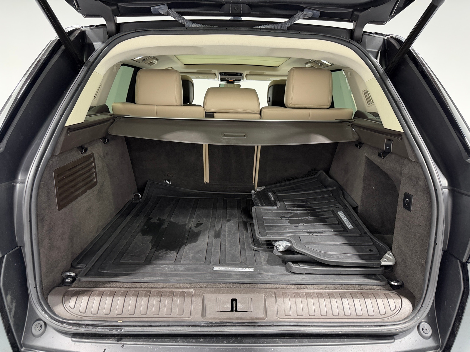 Thumbnail: 2019 Land Rover Range Rover Sport - 6