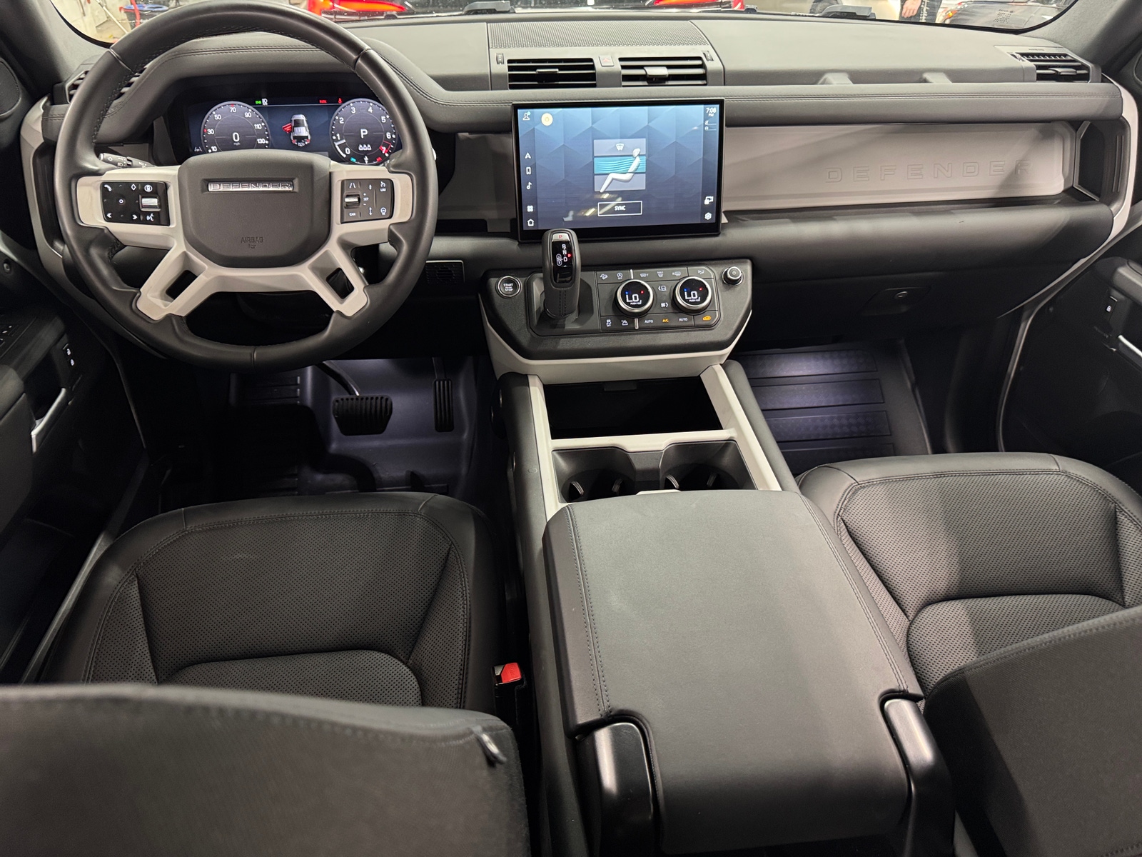 Thumbnail: 2025 Land Rover Defender - 2