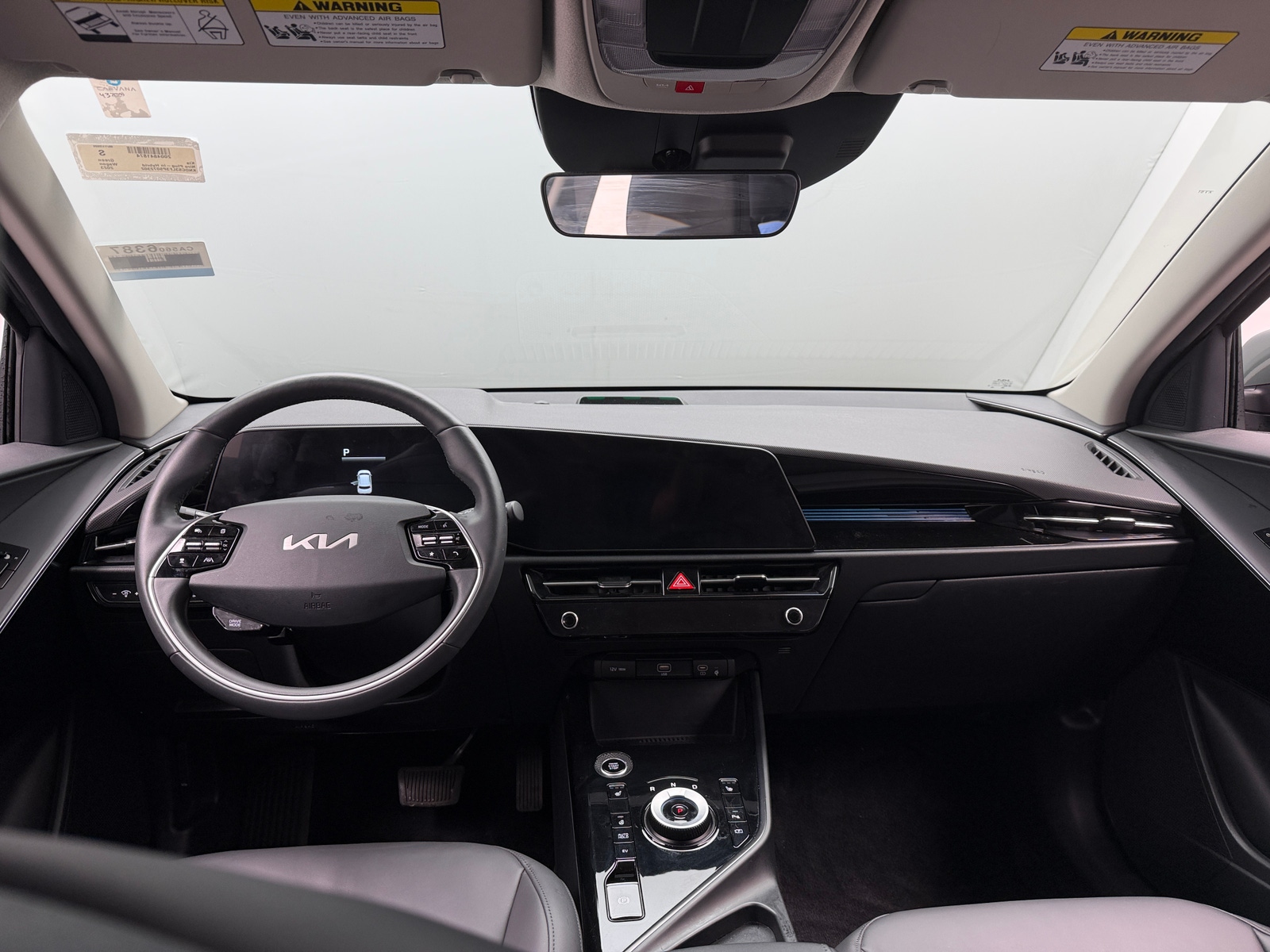 Thumbnail: 2023 Kia Niro - 3