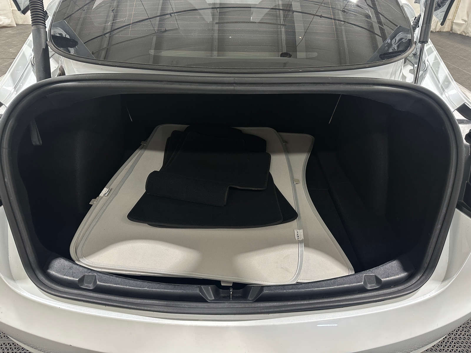 Thumbnail: 2022 Tesla Model 3 - 6