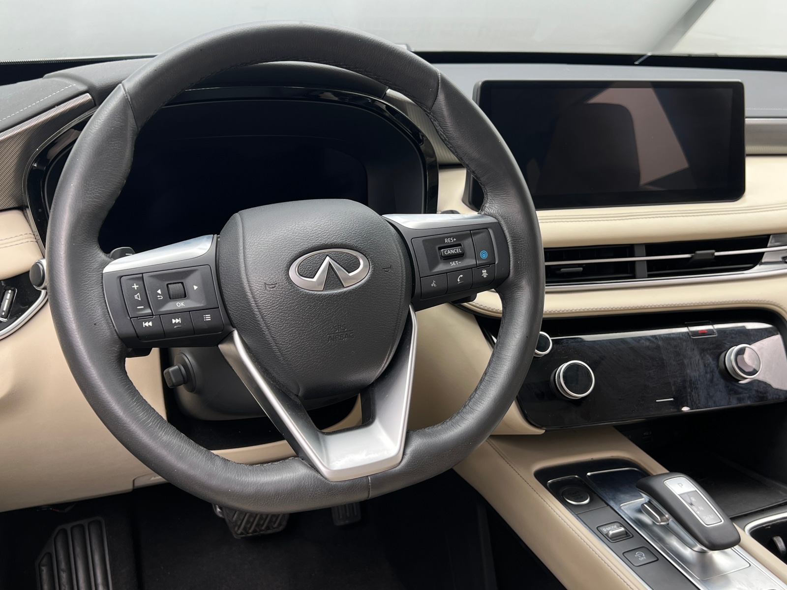 Thumbnail: 2023 INFINITI QX60 - 4