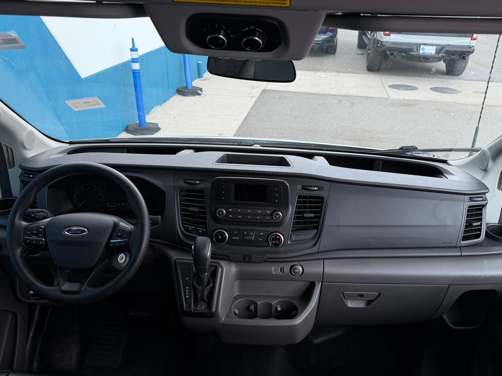 Thumbnail: 2020 Ford Econoline - 3