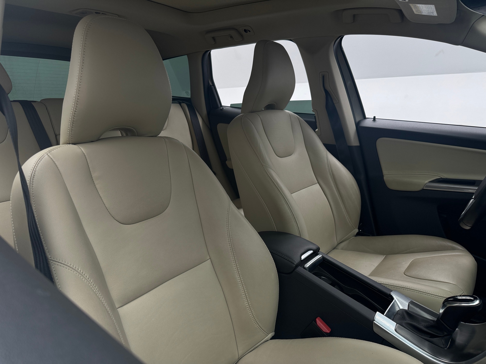 Thumbnail: 2016 Volvo XC60 - 2