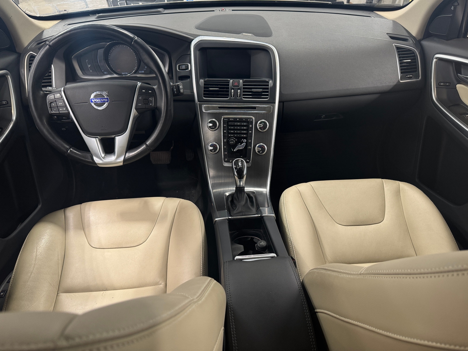 Thumbnail: 2016 Volvo XC60 - 3