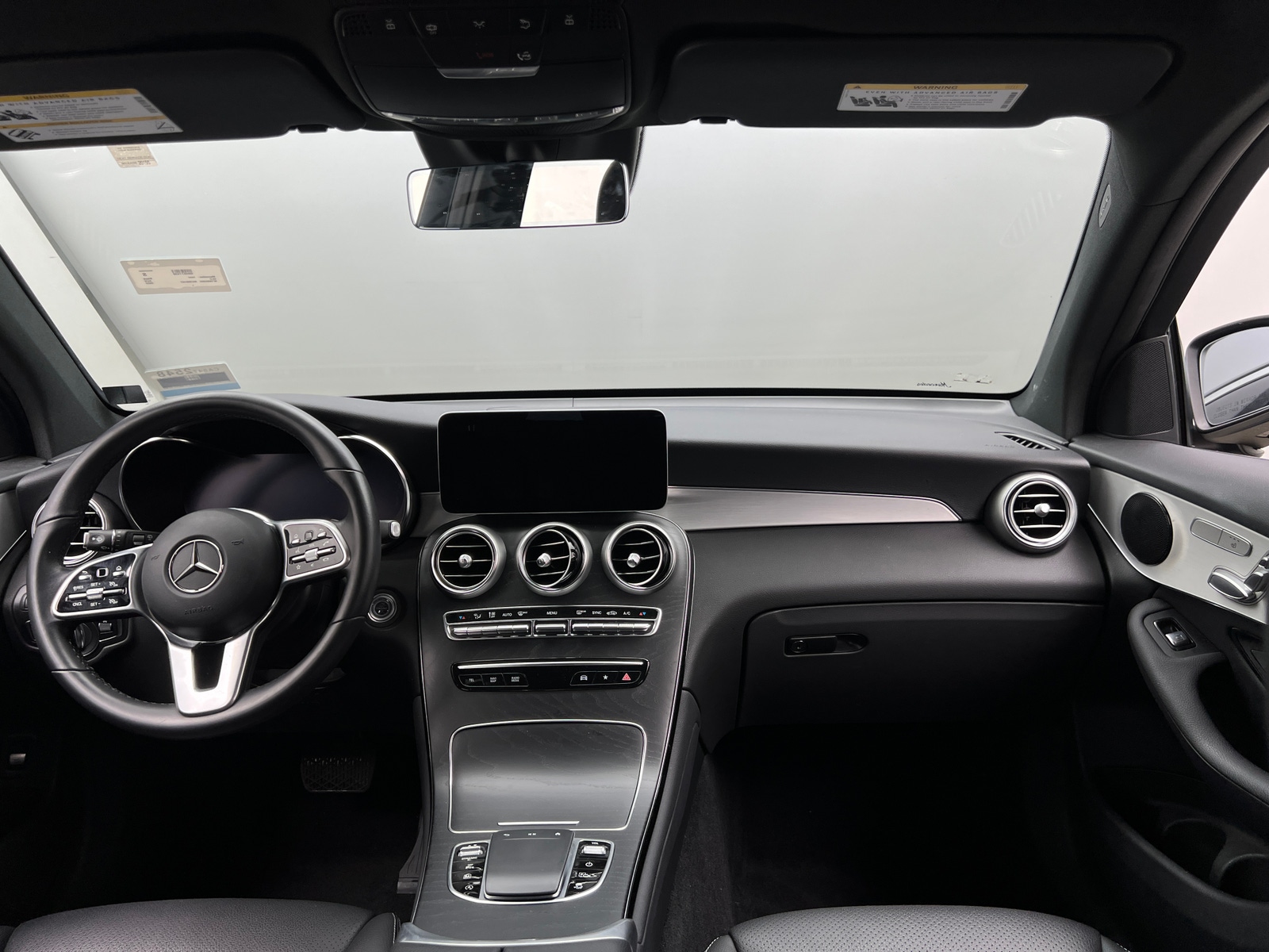 Thumbnail: 2022 Mercedes-Benz GLC - 2