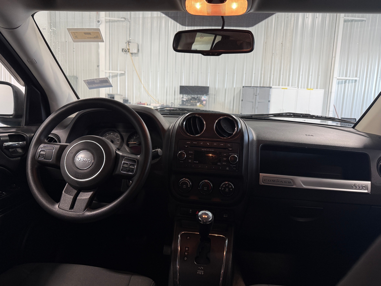 Thumbnail: 2015 Jeep Compass - 3