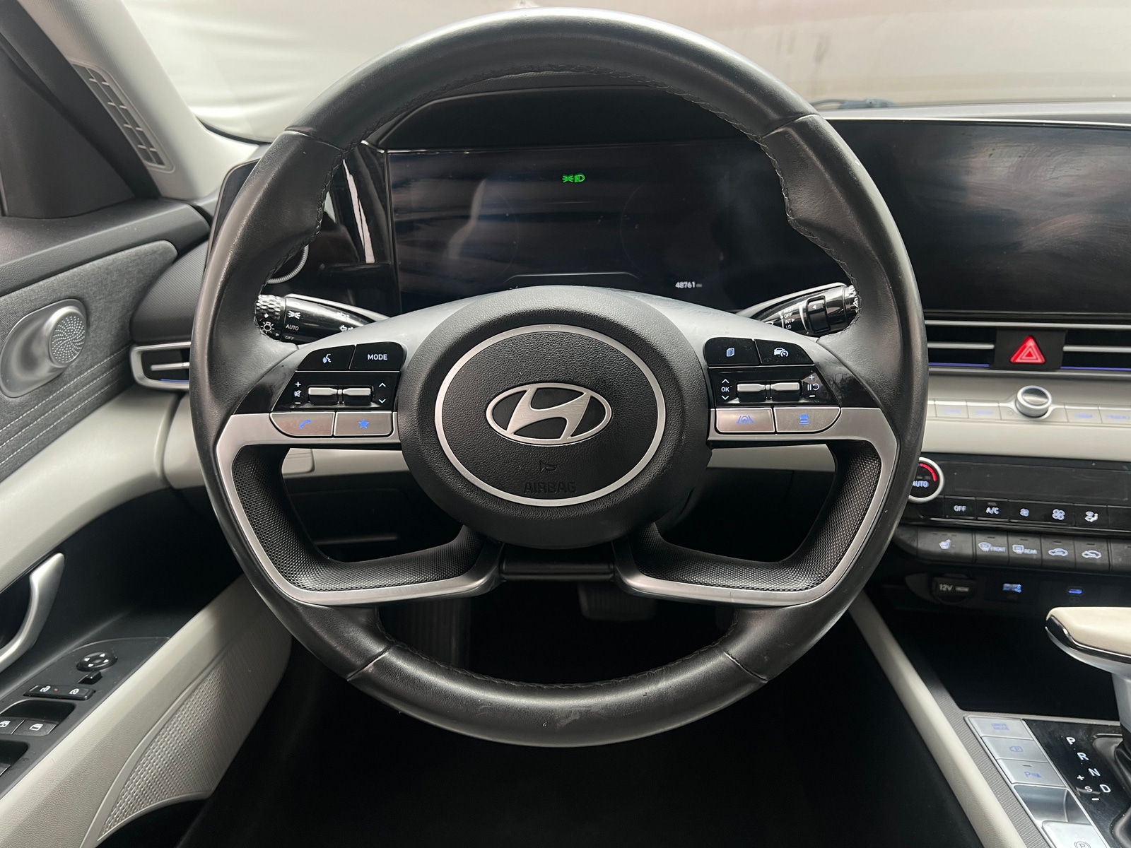 Thumbnail: 2024 Hyundai Elantra - 4