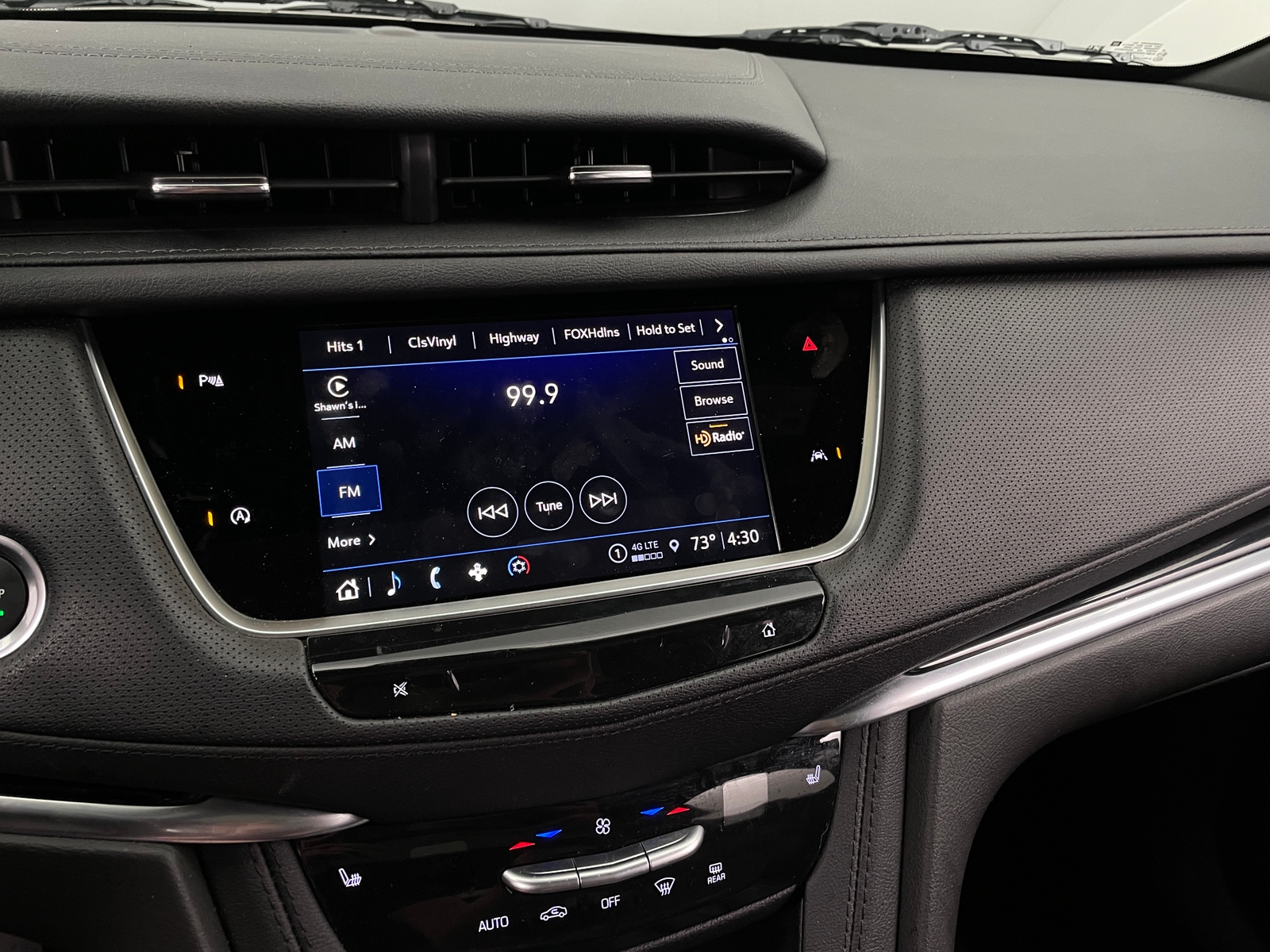 Thumbnail: 2024 Cadillac XT6 - 3