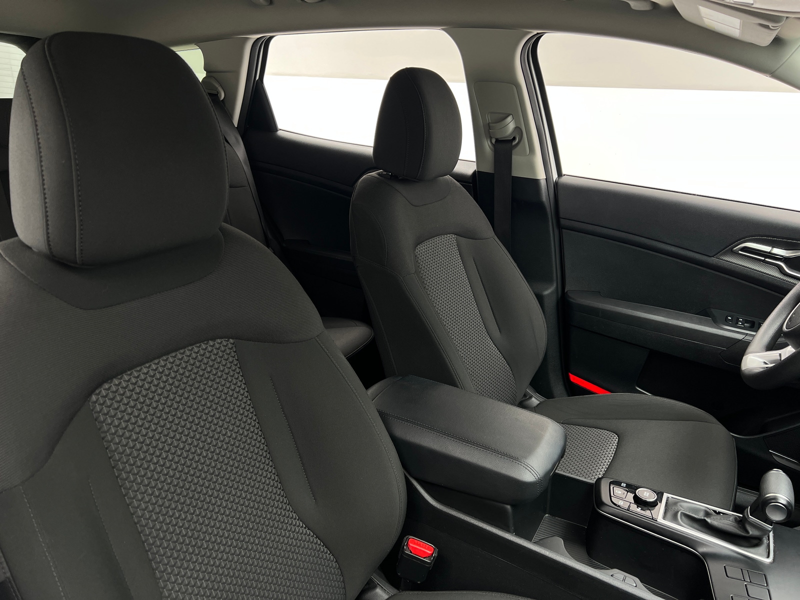 Thumbnail: 2025 Kia Sportage - 2