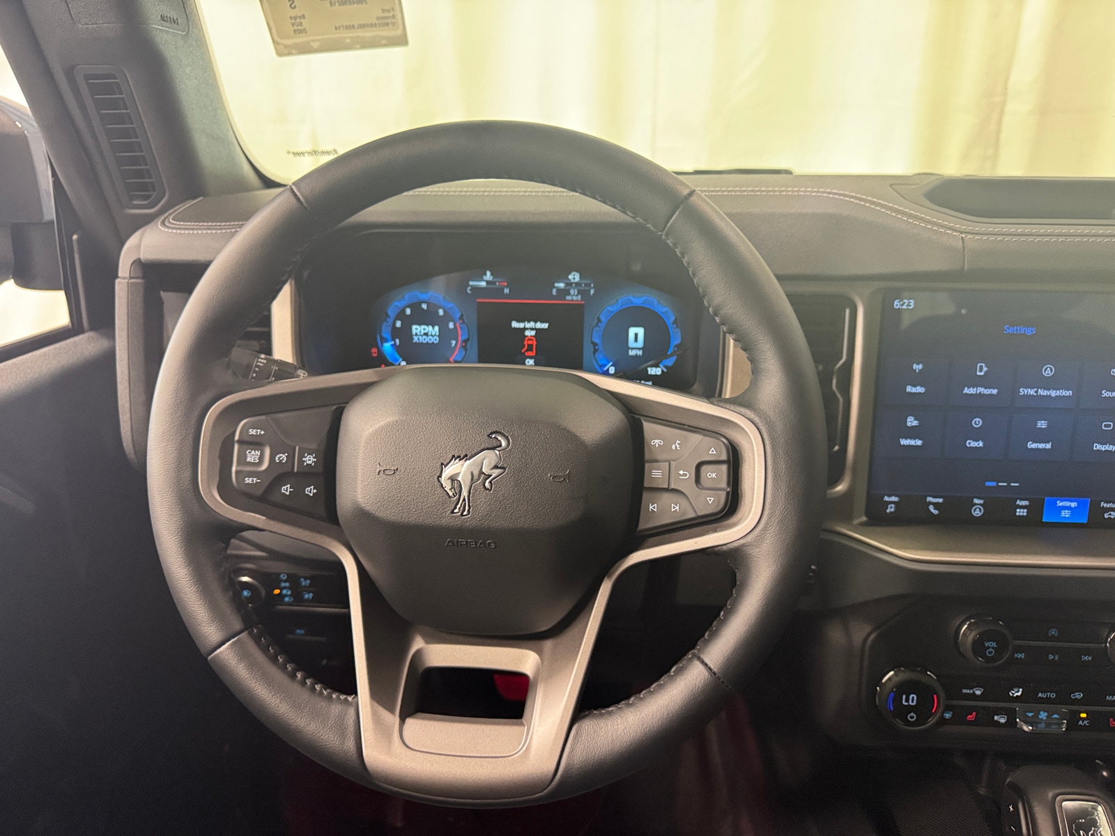 Thumbnail: 2025 Ford Bronco - 4