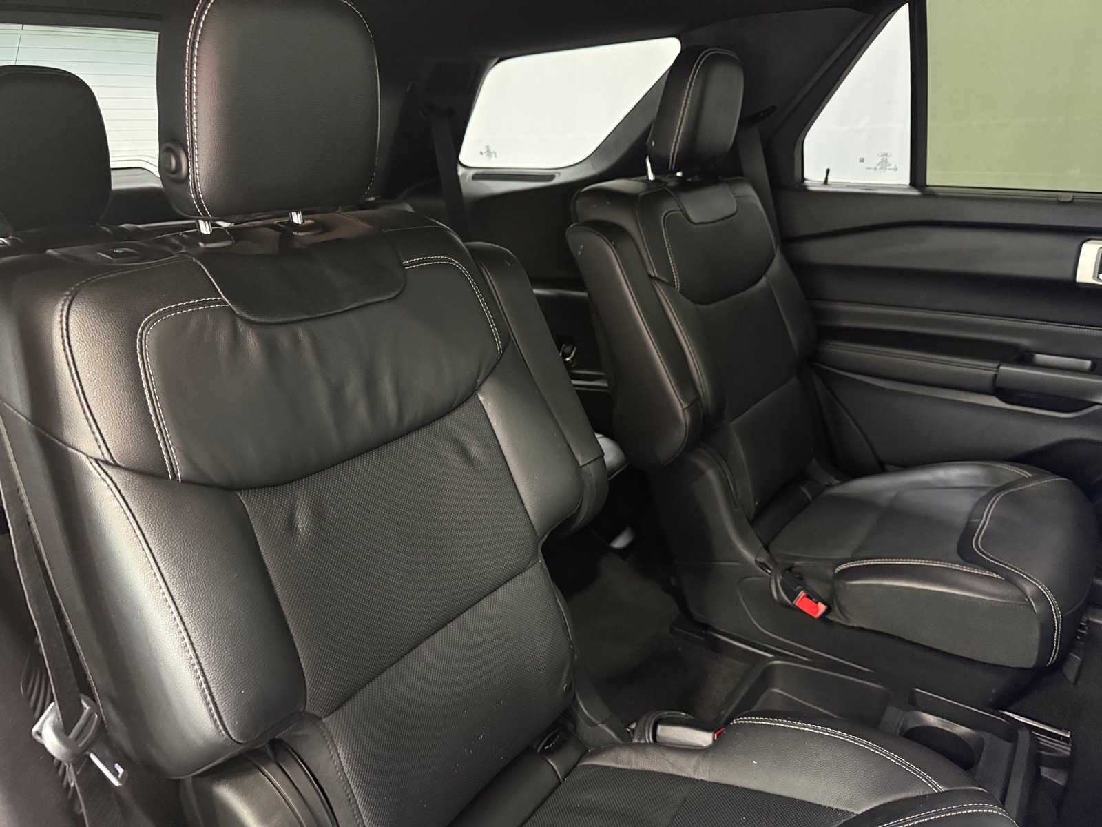 Thumbnail: 2020 Ford Explorer - 5