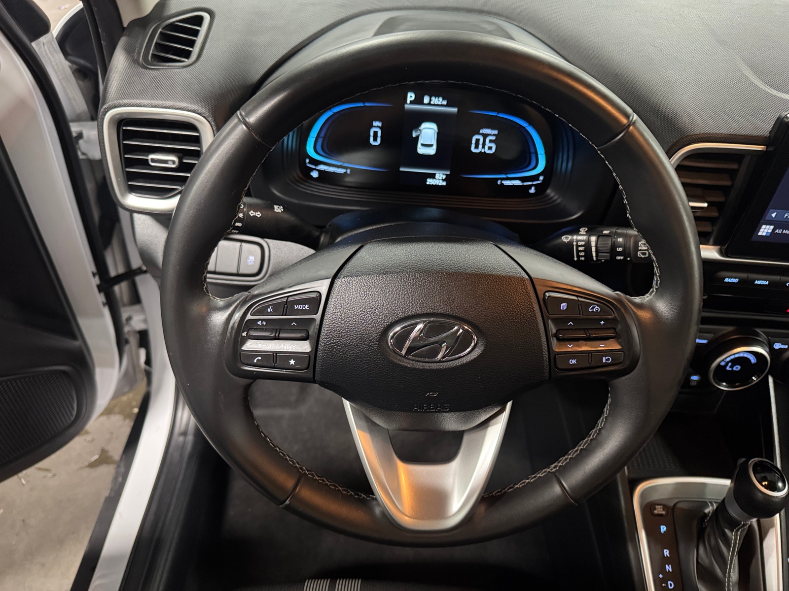 Thumbnail: 2025 Hyundai Venue - 5