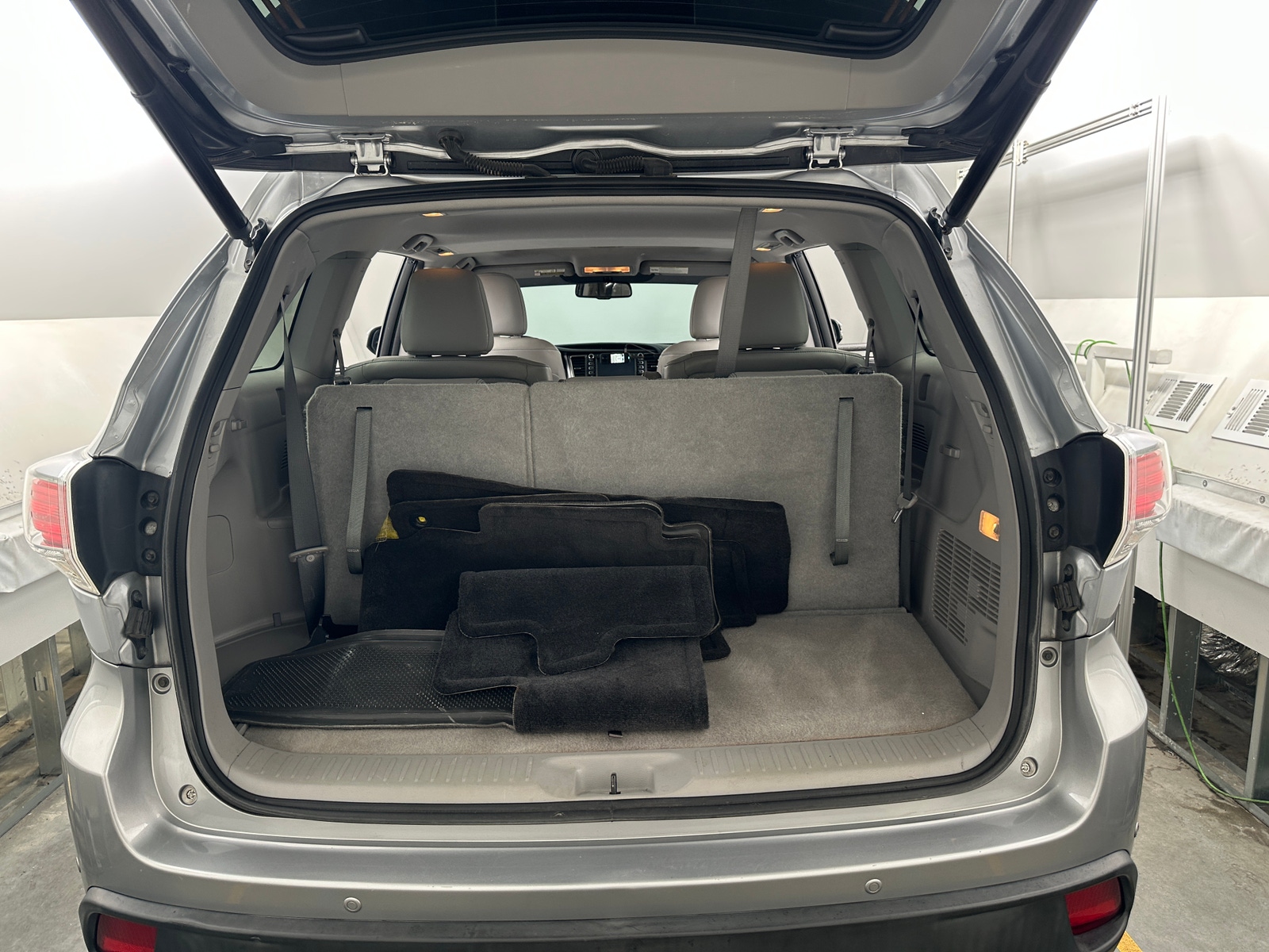 Thumbnail: 2015 Toyota Highlander - 6